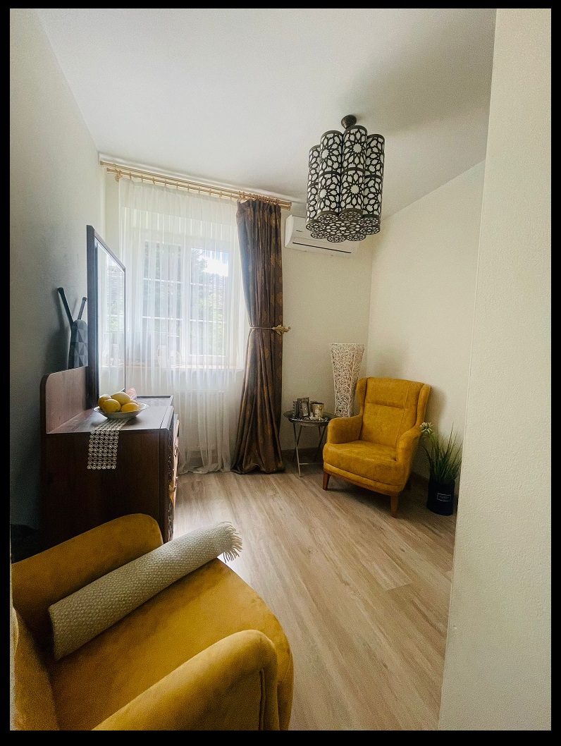 salon - mieszkanie w stylu tureckim