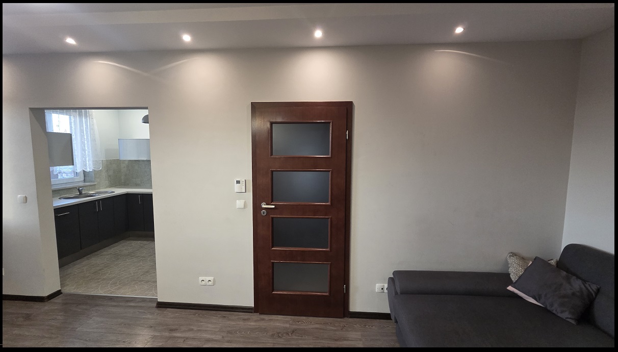 Salon z wyjściem na balkon – ul. Długa, Wrocław